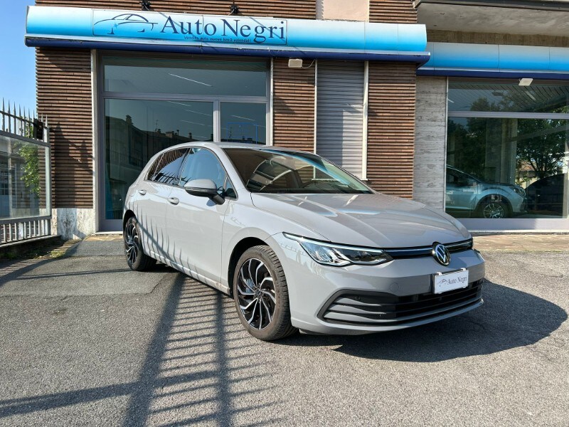 Foto VOLKSWAGEN Golf 8ª serie